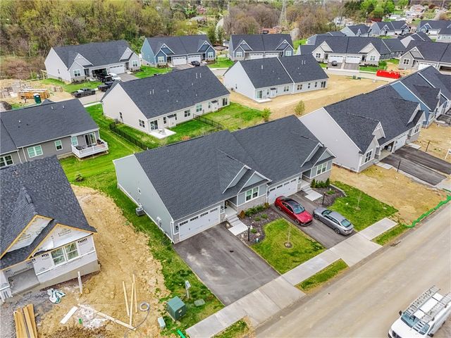 166 Olga Avenue, Robinson Twp, PA 15108