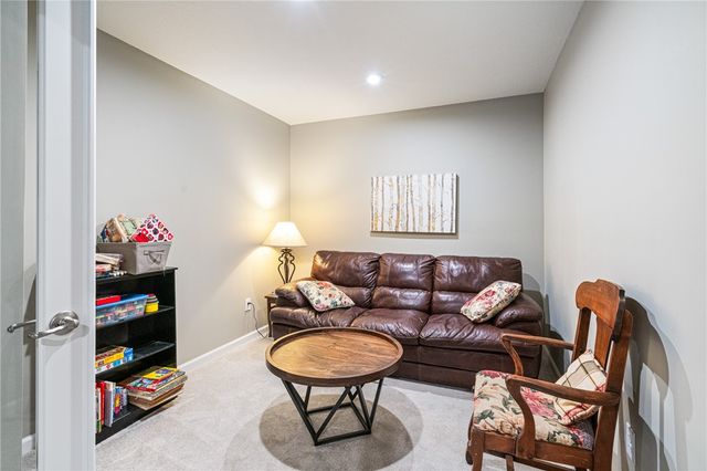 166 Olga Avenue, Robinson Twp, PA 15108