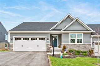 166 Olga Avenue, Robinson Twp, PA 15108