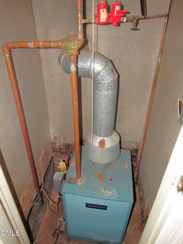 300 Forest Road, Oxford, NC 27565