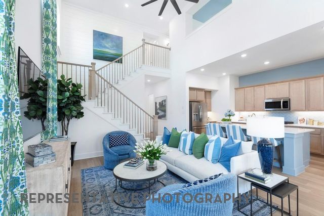 18110 Sunlit Oasis Drive, Webster, TX 77598