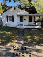 4337 EDMUND Edmund Street, Wayne, MI 48184