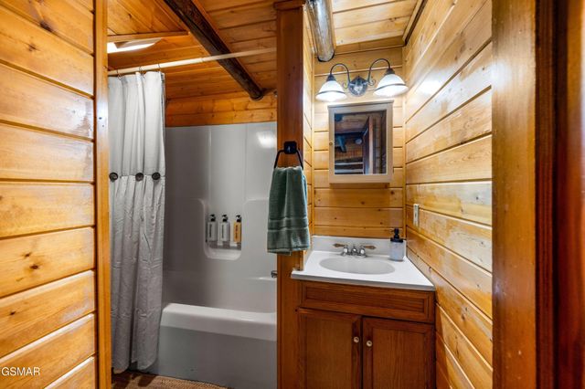 2338 Jims Way, Sevierville, TN 37876