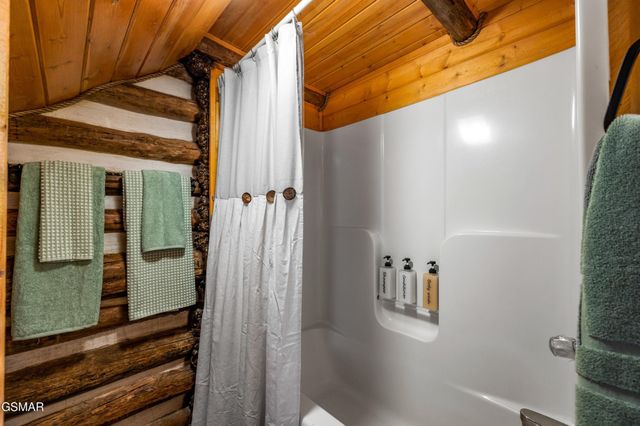 2338 Jims Way, Sevierville, TN 37876