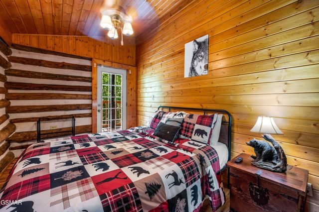 2338 Jims Way, Sevierville, TN 37876