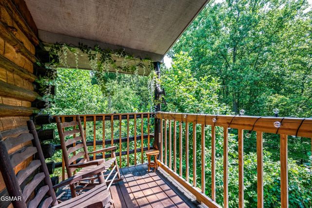 2338 Jims Way, Sevierville, TN 37876