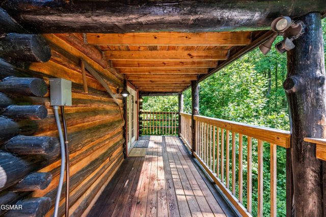 2338 Jims Way, Sevierville, TN 37876