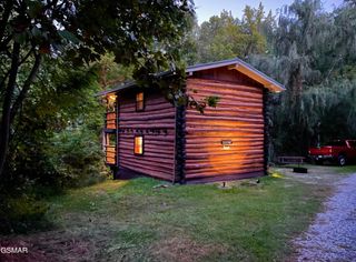 2338 Jims Way, Sevierville, TN 37876