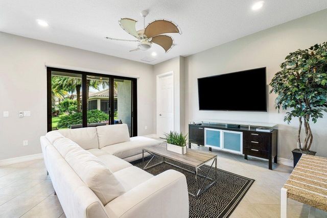 7883 Clay Mica Court, Delray Beach, FL 33446