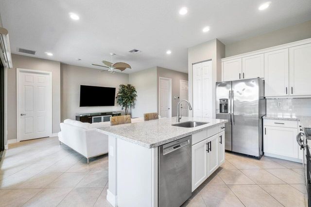 7883 Clay Mica Court, Delray Beach, FL 33446