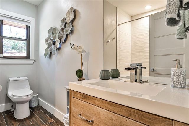 865 Moores Mill Road NW, Atlanta, GA 30327