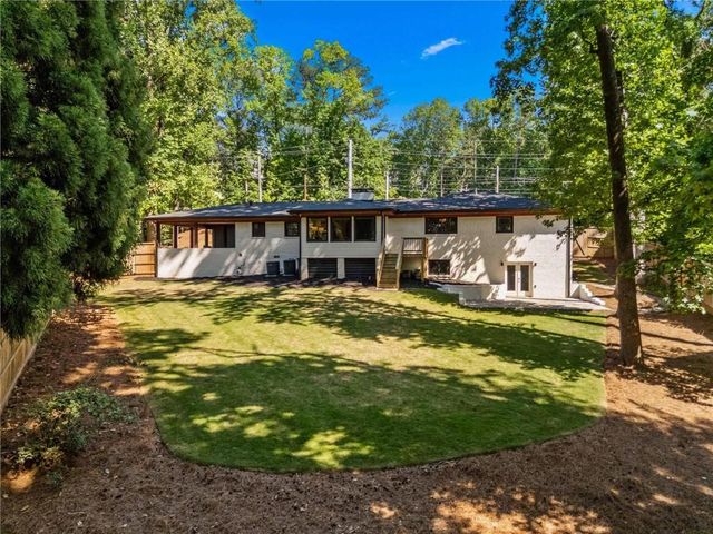 865 Moores Mill Road NW, Atlanta, GA 30327