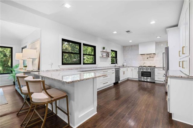 865 Moores Mill Road NW, Atlanta, GA 30327