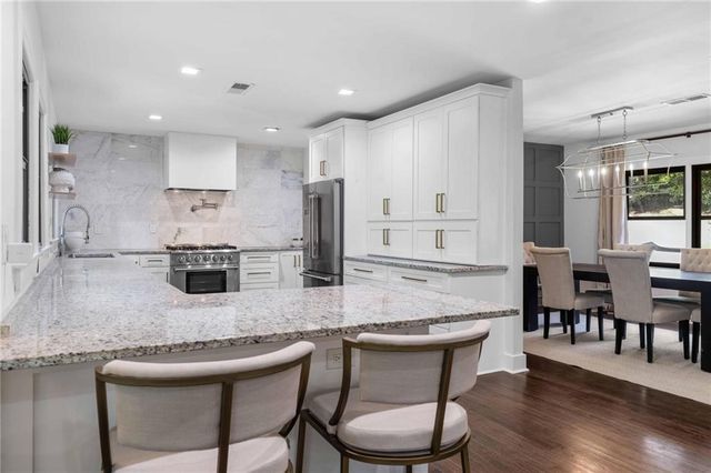 865 Moores Mill Road NW, Atlanta, GA 30327