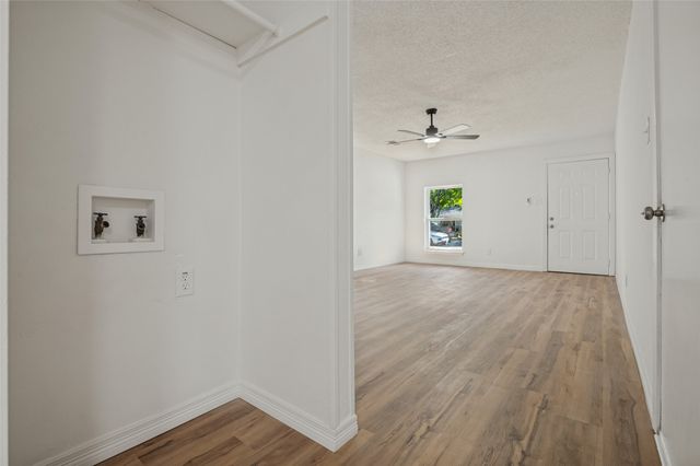 1617 Avenue A, Grand Prairie, TX 75051