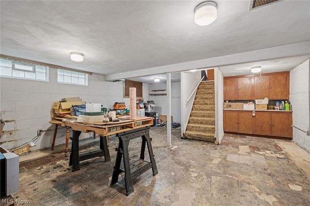 4714 W Ridgewood Drive, Parma, OH 44134