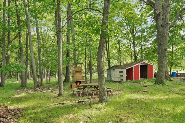 4714 W Ridgewood Drive, Parma, OH 44134