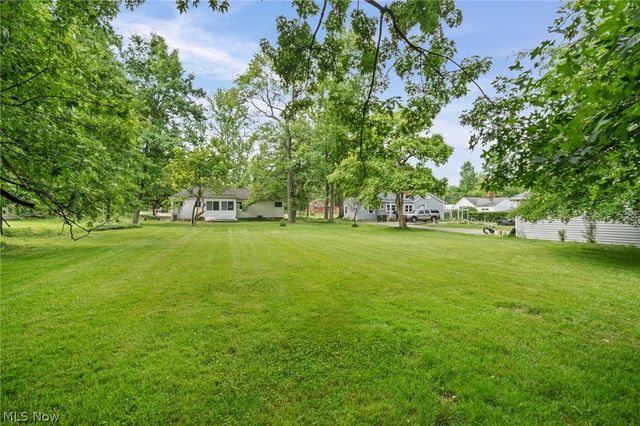 4714 W Ridgewood Drive, Parma, OH 44134