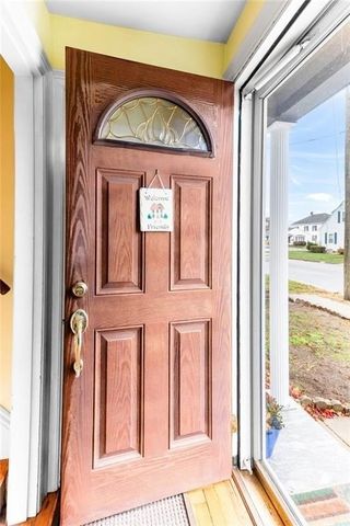 66 State St, Pawtucket, RI 02861