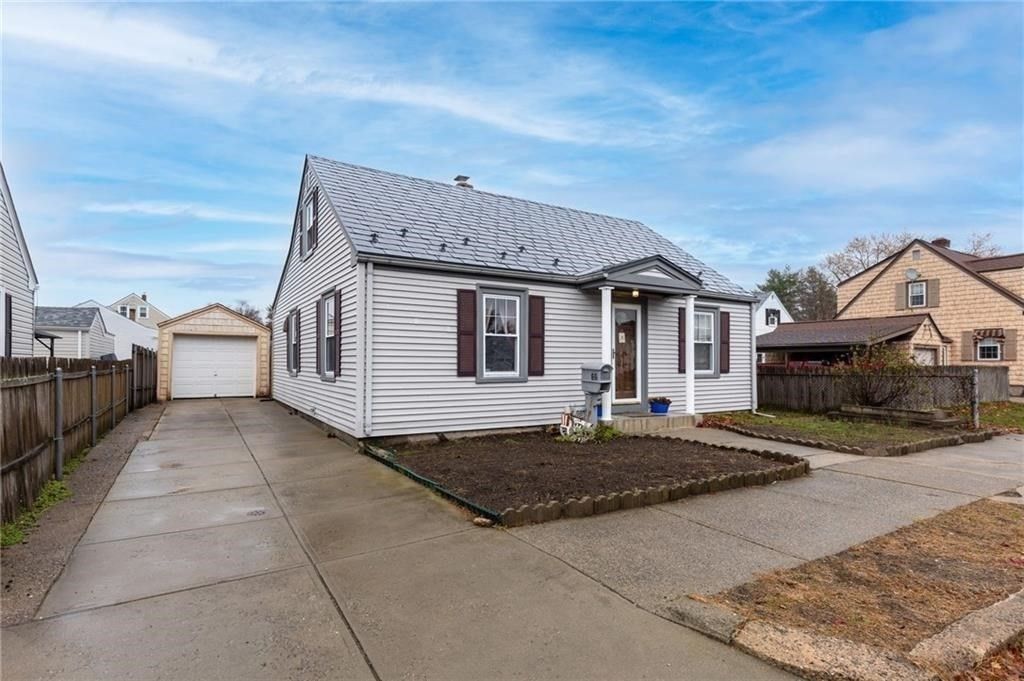 66 State St, Pawtucket, RI 02861