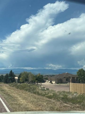 1195 W Meadowmoor Dr, Pueblo West, CO 81007