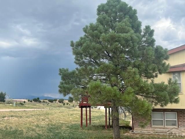 1195 W Meadowmoor Dr, Pueblo West, CO 81007