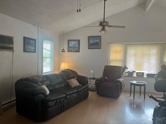 1195 W Meadowmoor Dr, Pueblo West, CO 81007