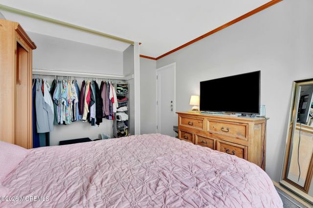 121 Joan Court, Jackson, NJ 08527