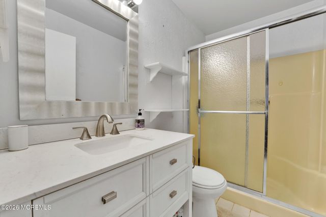 121 Joan Court, Jackson, NJ 08527