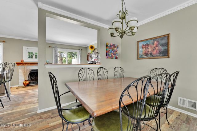 121 Joan Court, Jackson, NJ 08527