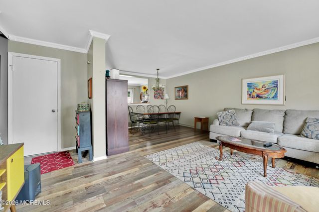 121 Joan Court, Jackson, NJ 08527