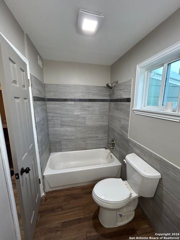 1101 E Crockett, Beeville, TX 78102