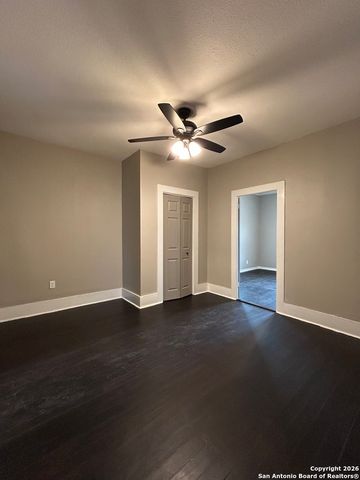 1101 E Crockett, Beeville, TX 78102