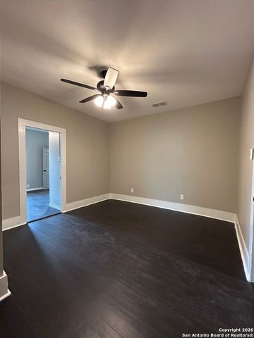 1101 E Crockett, Beeville, TX 78102