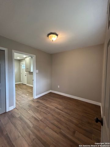 1101 E Crockett, Beeville, TX 78102