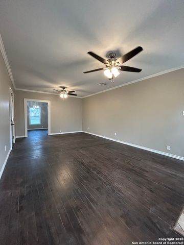 1101 E Crockett, Beeville, TX 78102