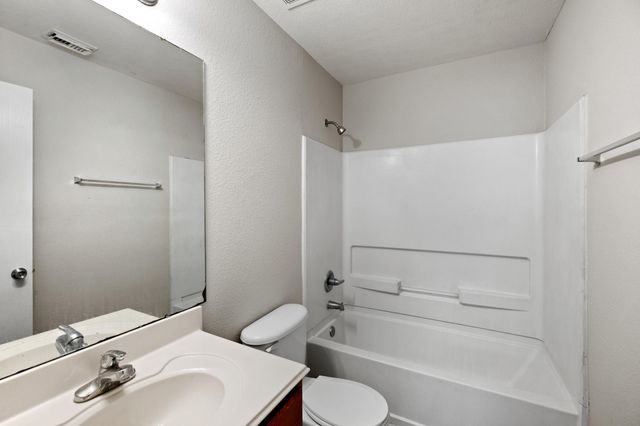 807 Darbydale Crossing Lane, Houston, TX 77090