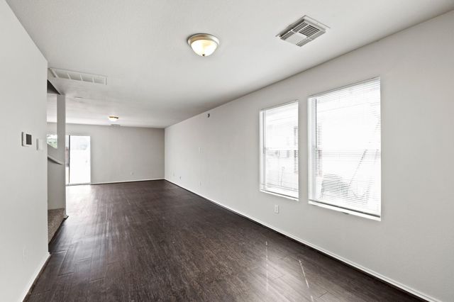 807 Darbydale Crossing Lane, Houston, TX 77090