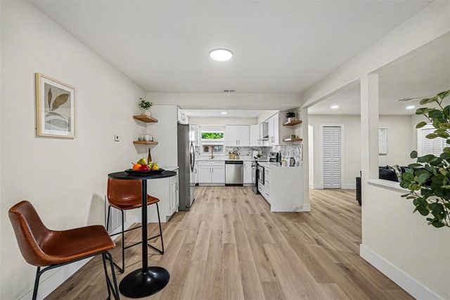 707 QUEENS COURT, Seffner, FL 33584