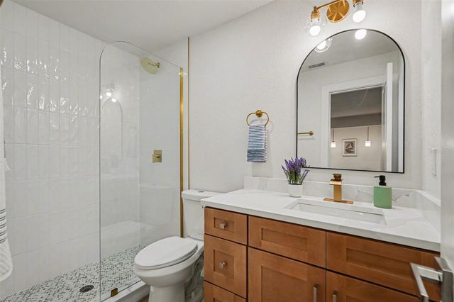 707 QUEENS COURT, Seffner, FL 33584