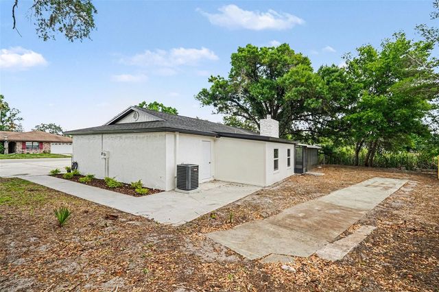 707 QUEENS COURT, Seffner, FL 33584