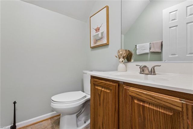 802 Thimbleby DR, Newport News, VA 23608