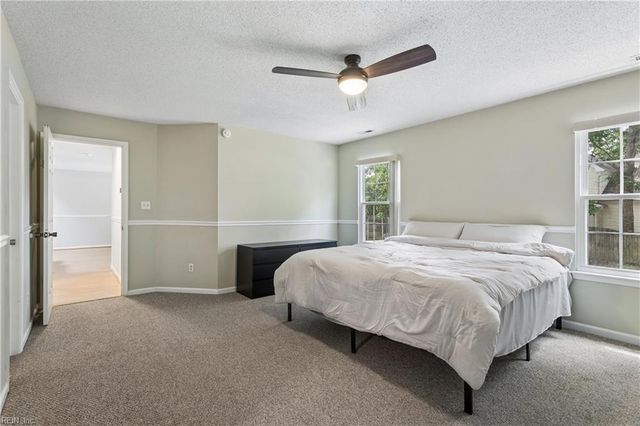 802 Thimbleby DR, Newport News, VA 23608