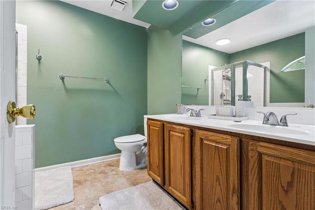 802 Thimbleby DR, Newport News, VA 23608