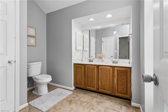 802 Thimbleby DR, Newport News, VA 23608