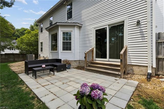 802 Thimbleby DR, Newport News, VA 23608