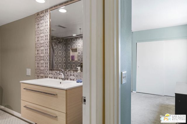 70100 Mirage Cove Drive 15, Rancho Mirage, CA 92270