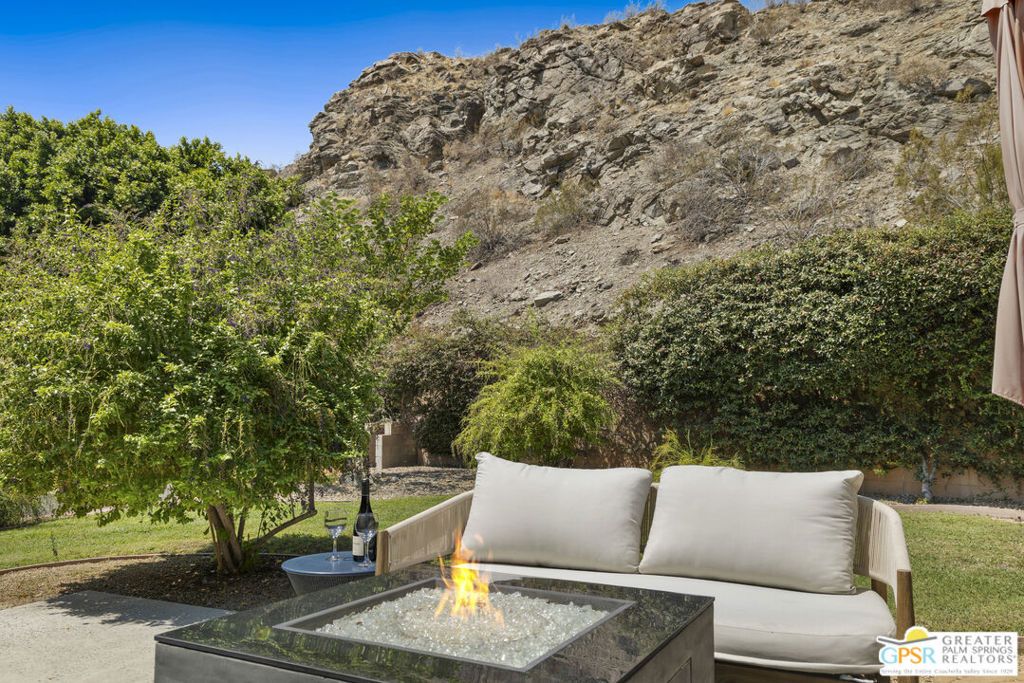 70100 Mirage Cove Drive 15, Rancho Mirage, CA 92270