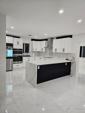 291 NW 93rd Avenue NA, Pembroke Pines, FL 33024