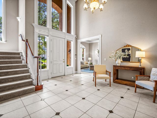 108 Feather Falls Cir, Folsom, CA 95630